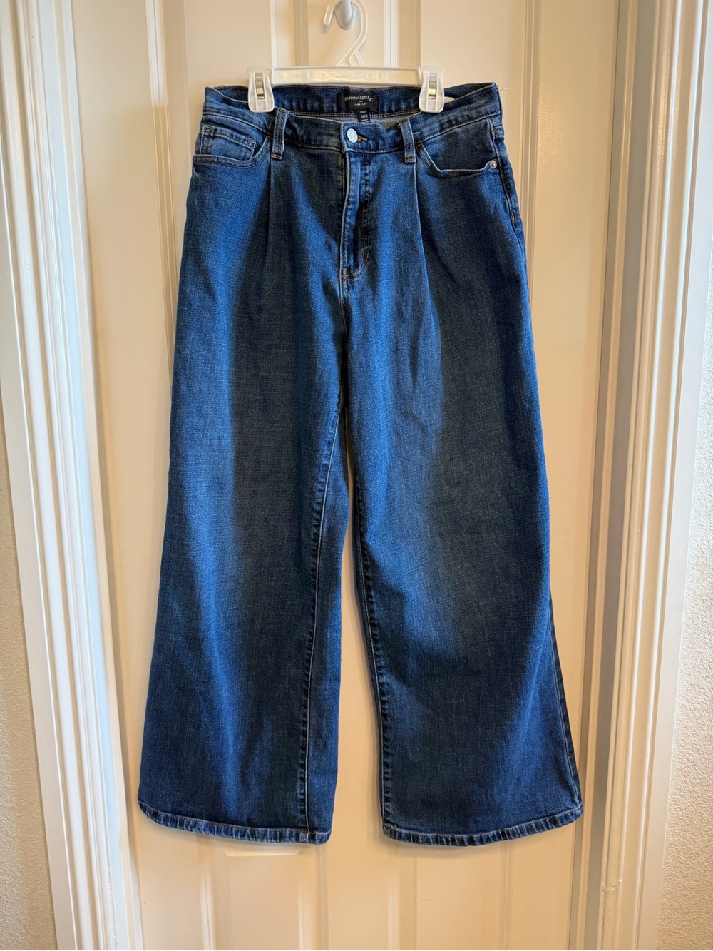 Banana Republic High Rise Wide Leg Dark Blue Jeans Size 28 / 6